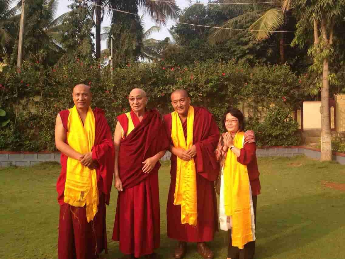 H.E. Neten Rinpoche, H.E Khechok Rinpoche, Geshe la, Nguyen Mai-Phuong